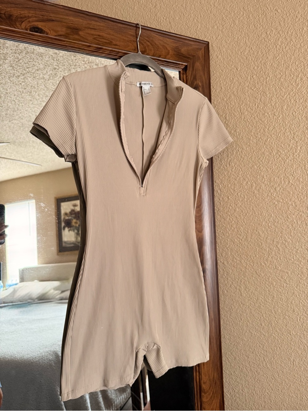 Forever 21 Beige Ribbed Short Sleeve Romper with Zip